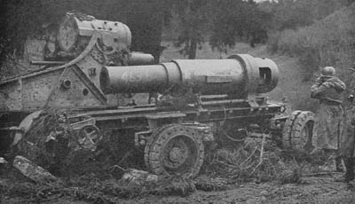 [German 305mm gun abandoned near Wollseifen]