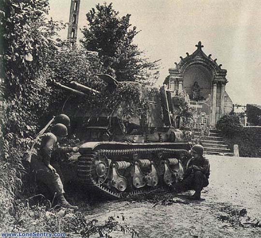 [Captured Hotchkiss 39 tank with 47-mm gun]